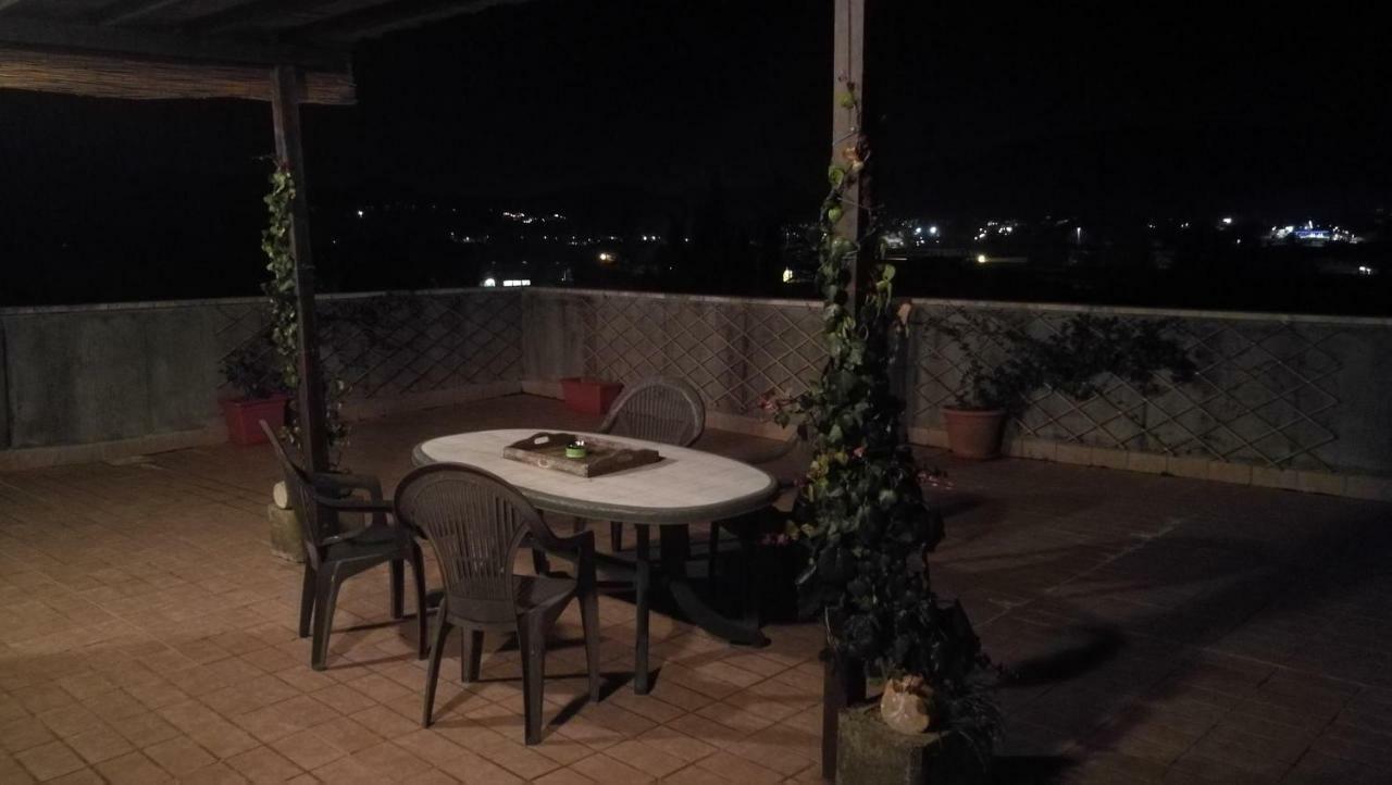 Attico A Barberino Di Mugello Apartment Exterior foto